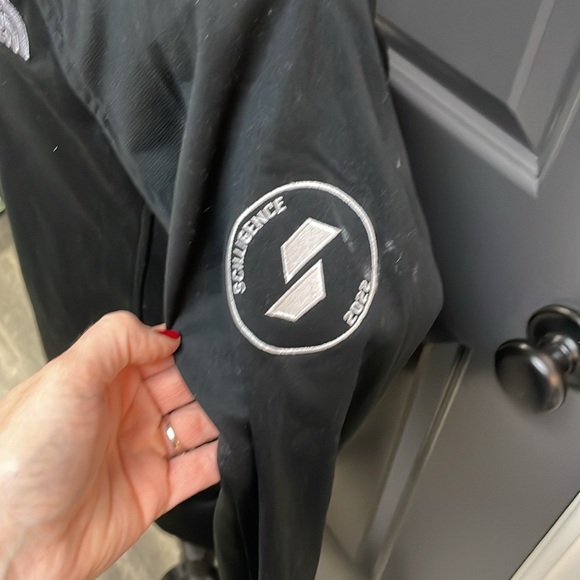 The North Face women’s size med jacket
148 - Picture 3 of 4